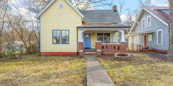 802 Phillips Ave