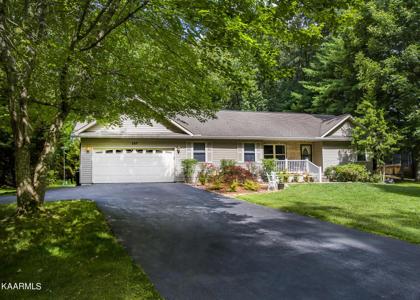 109 Canterbury Drive