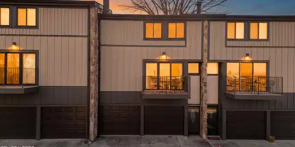 1930 Cherokee Bluff Drive