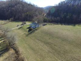 3000 Upper Caney Valley Rd
