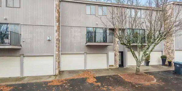 2008 Cherokee Bluff Drive