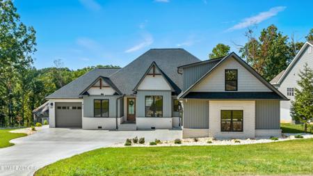 138 Amohi Way