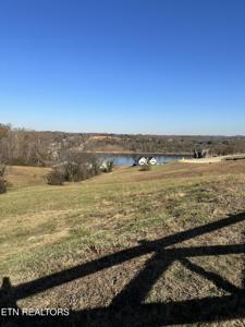 590 River Rd