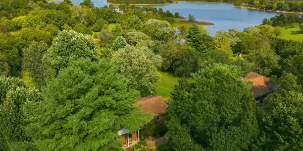 1634 Brookview Drive