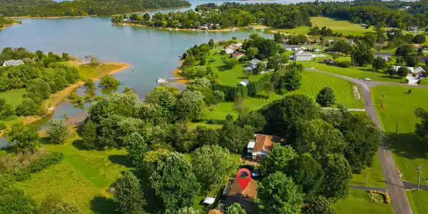 Image 3: 7-web-or-mls-1634-Brookview-Dr-Dandridge