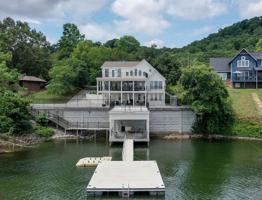 2222 Peninsula Dr.