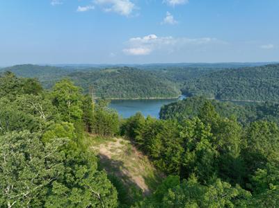 350 Bluff View ROAD