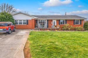 841 West Cherokee Dr