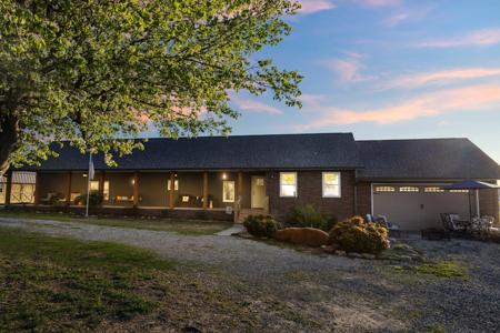 1435 Woods Ridge Road