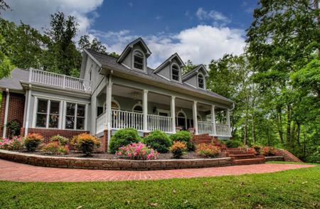 987 Willard Way