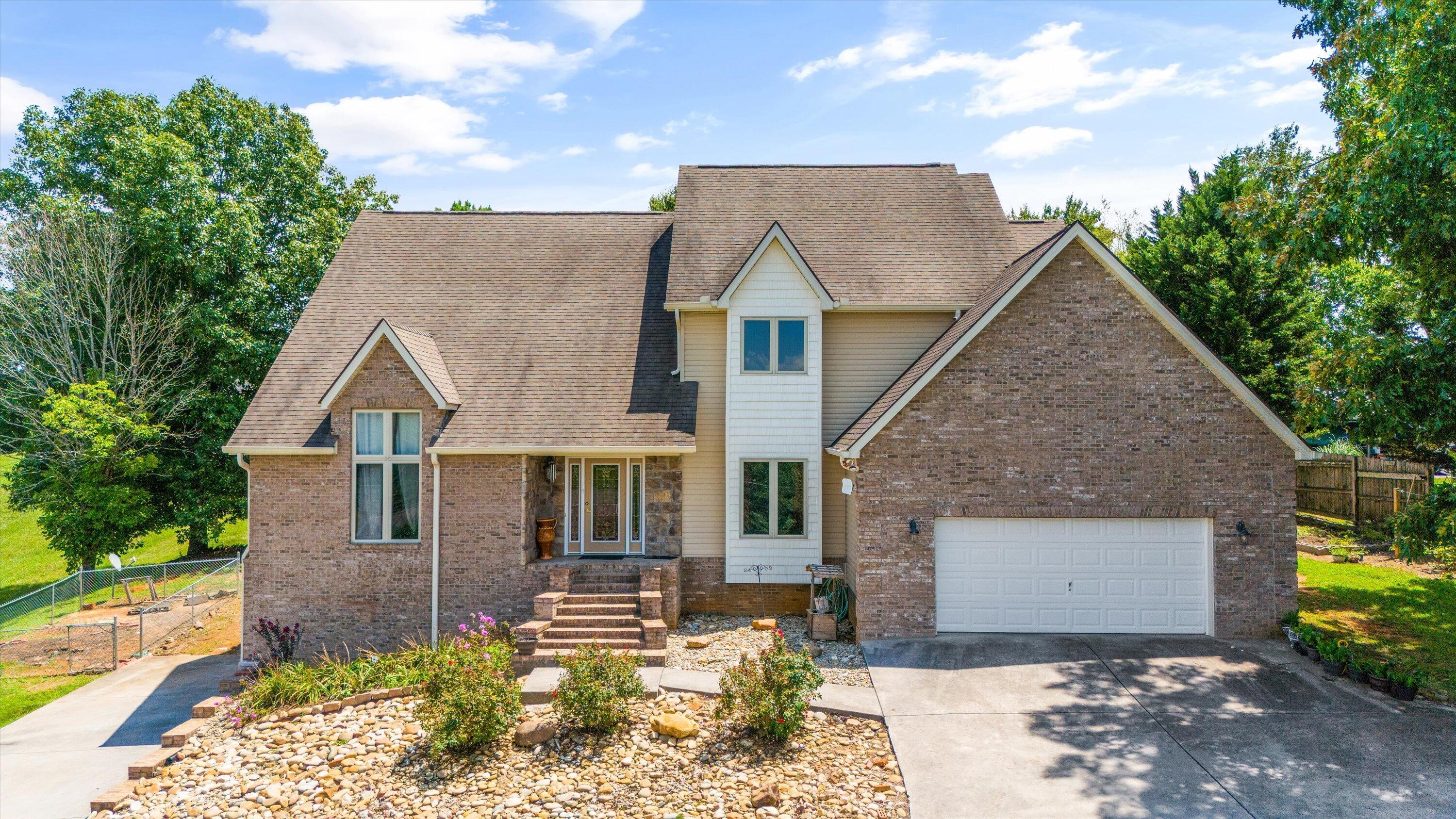 Image 1: 1-03-219 Sullivan Pointe11