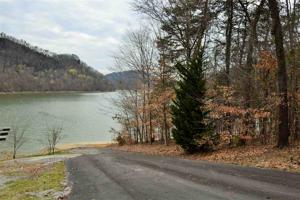 000 Hickory Knoll