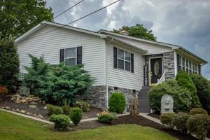 253 Hughes Lane
