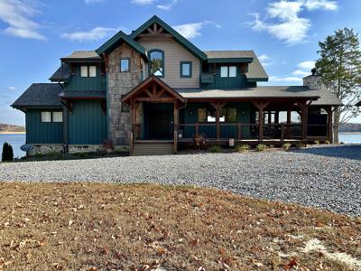 1075 Ridge Point Trail