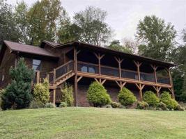 225 Lake Forest Rd