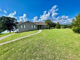 2870 SCENIC LAKE CIR