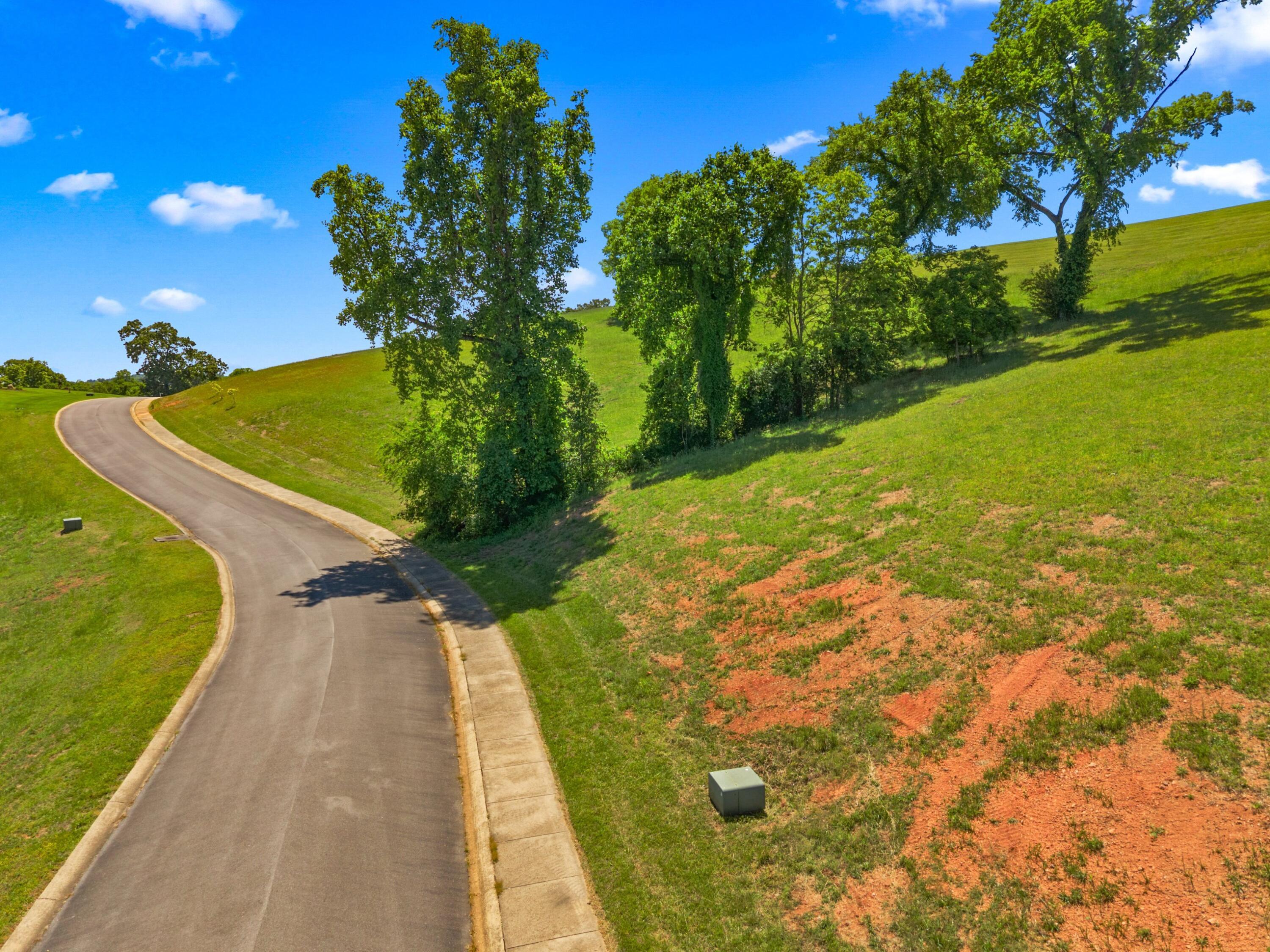 Image 2: 003-2441StarboardCrestRoad-Morristown-TN