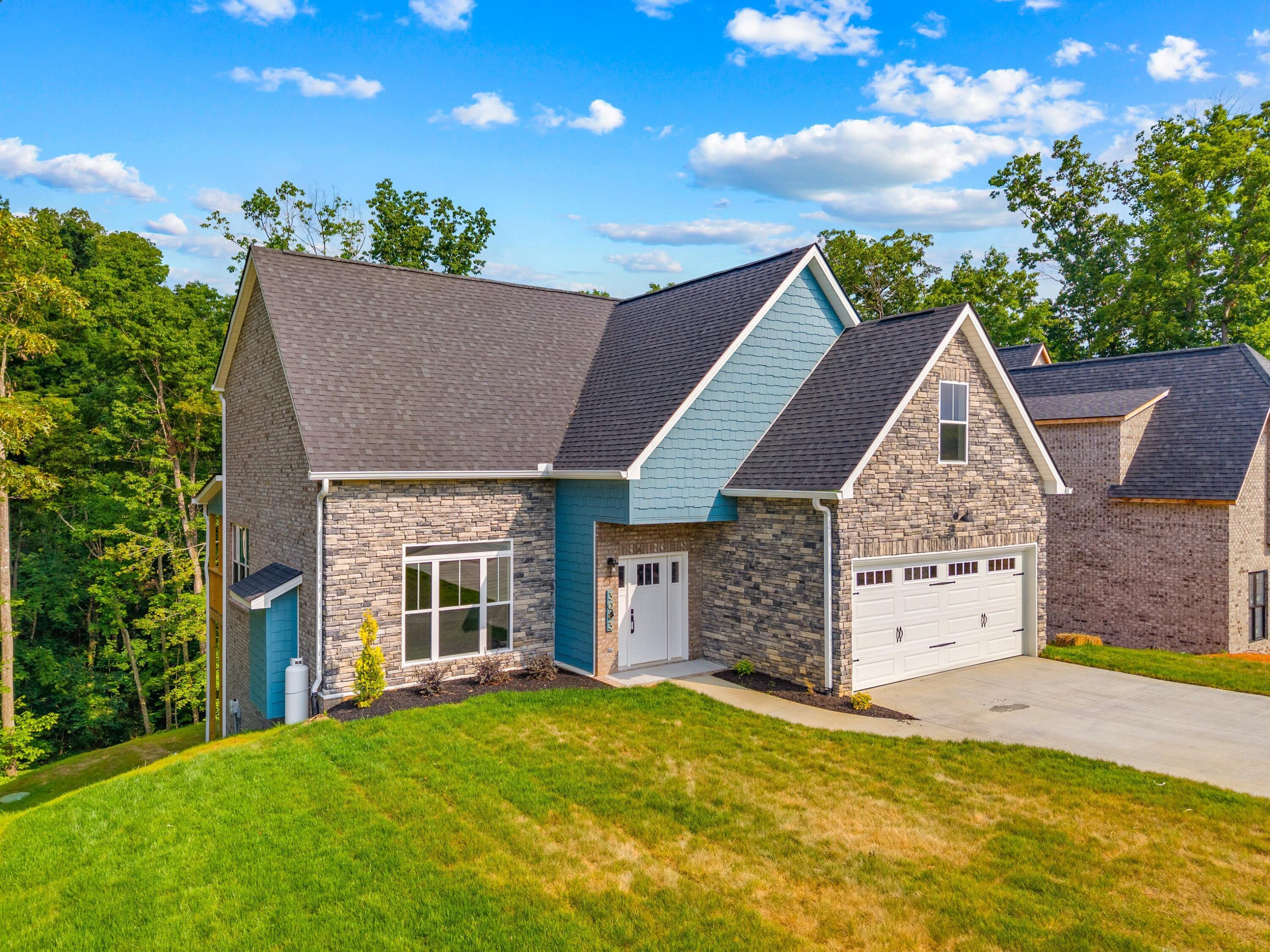 Image 2: 046-3083BridgewaterBoulevard-Morristown-