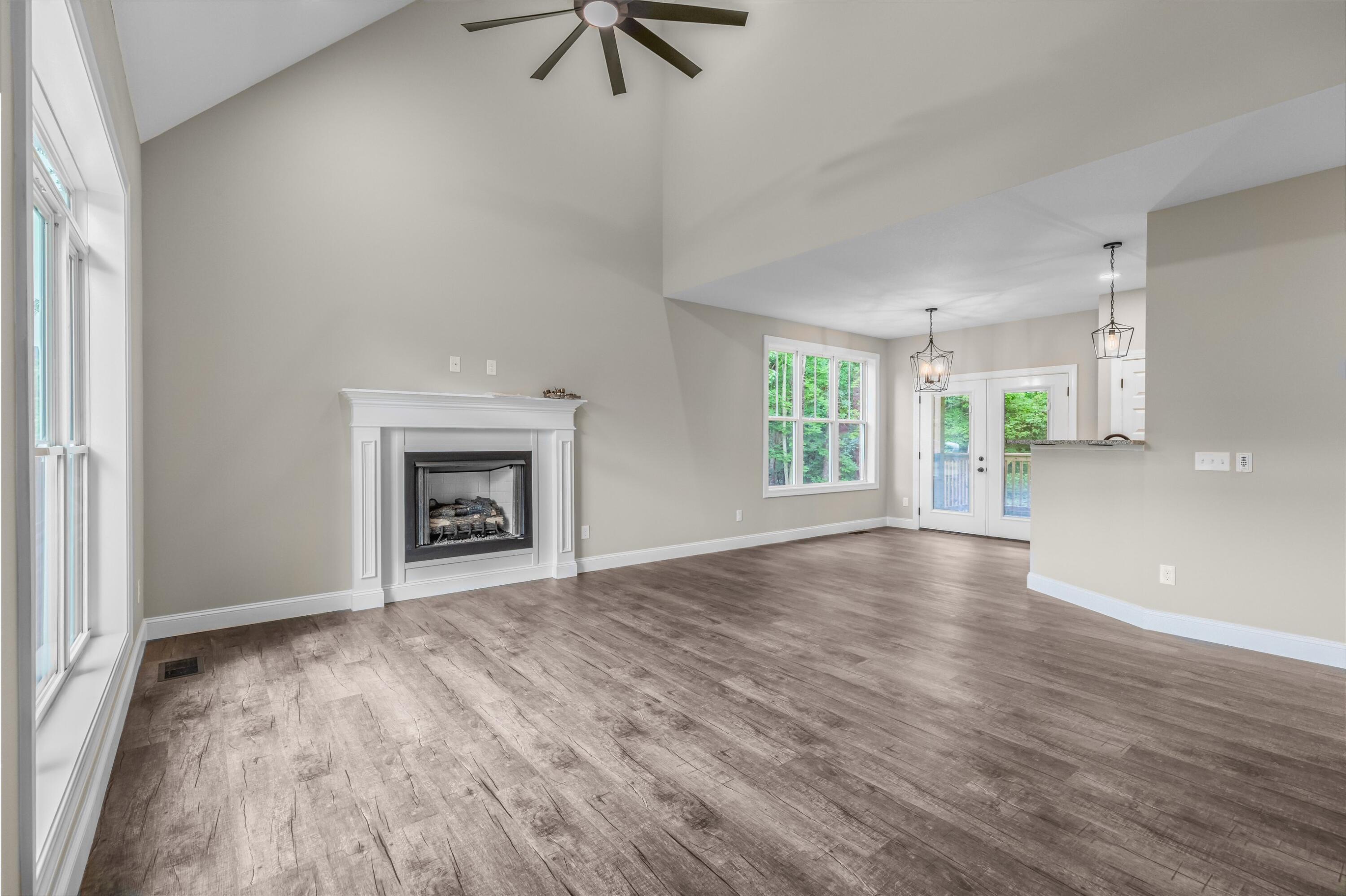 Image 3: 005-3083BridgewaterBoulevard-Morristown-