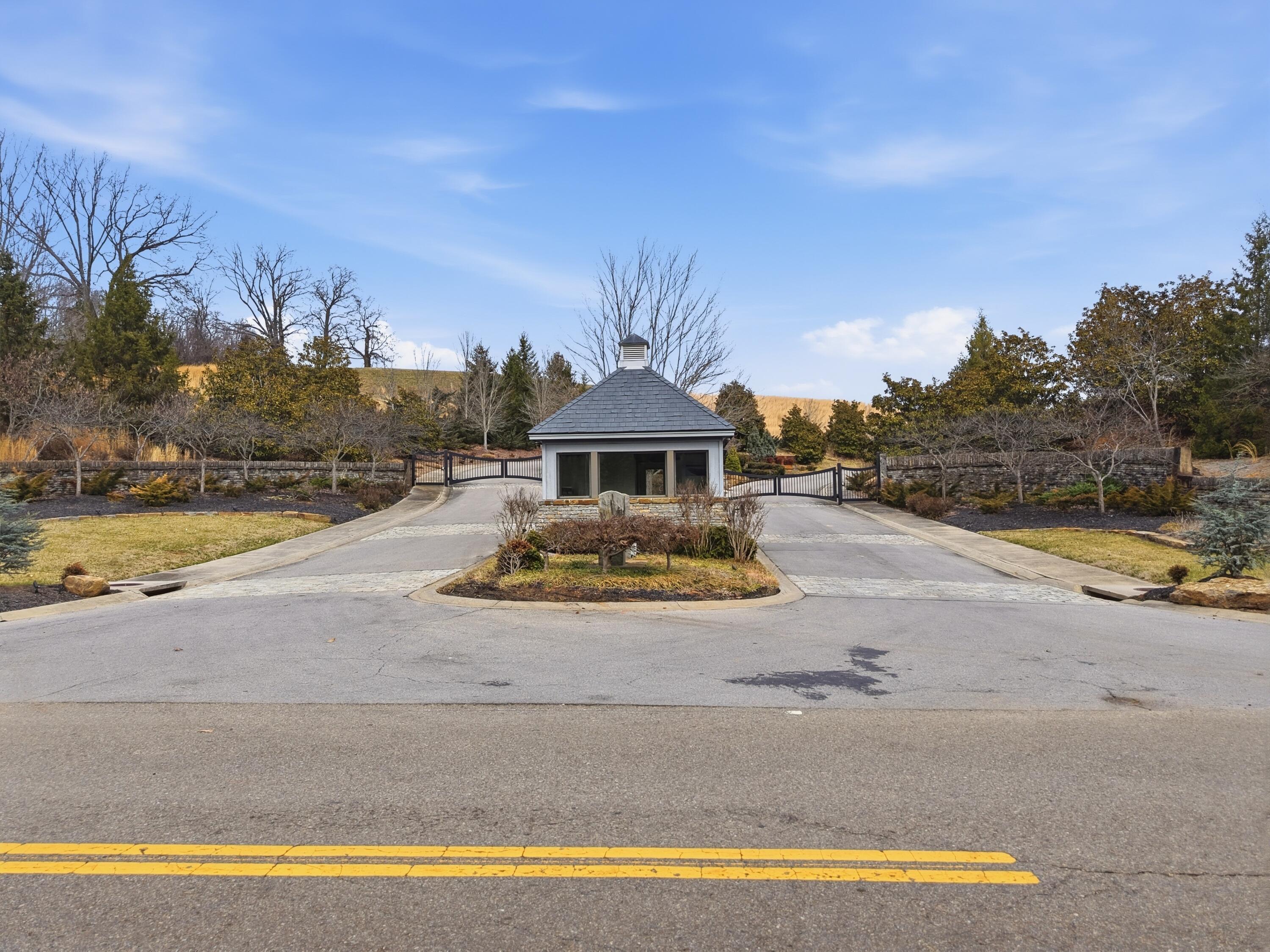 Image 3: 11-2354_Windswept_Way_010