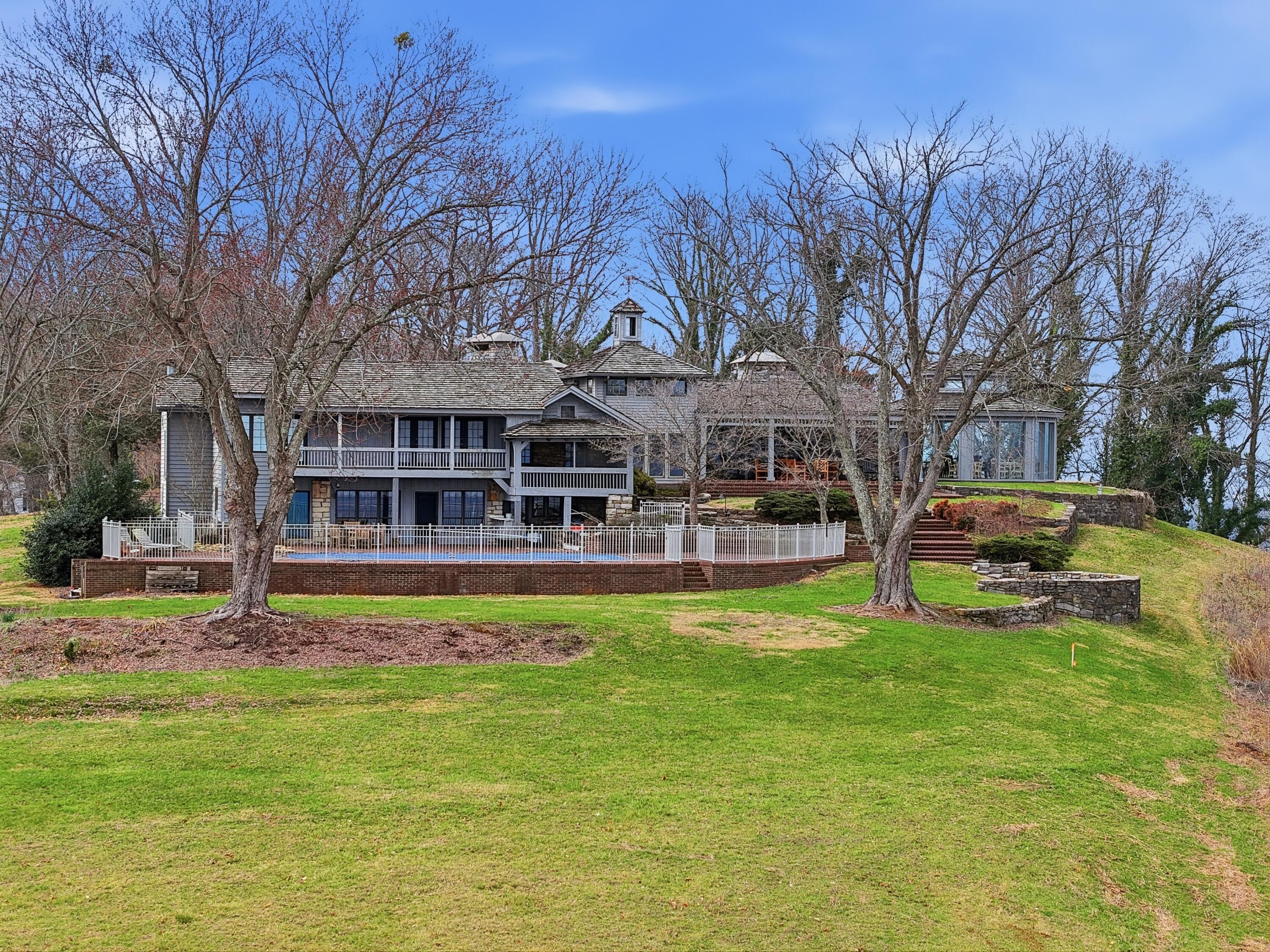 Image 4: 10-2354_Windswept_Way_009