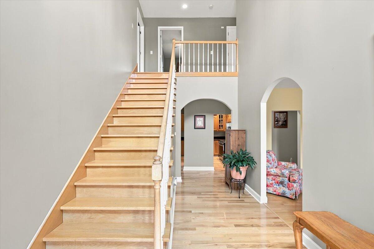 Image 2: 05-4972 Cedar Cove Dr 5