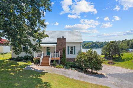 4519 Lakeshore Drive Drive