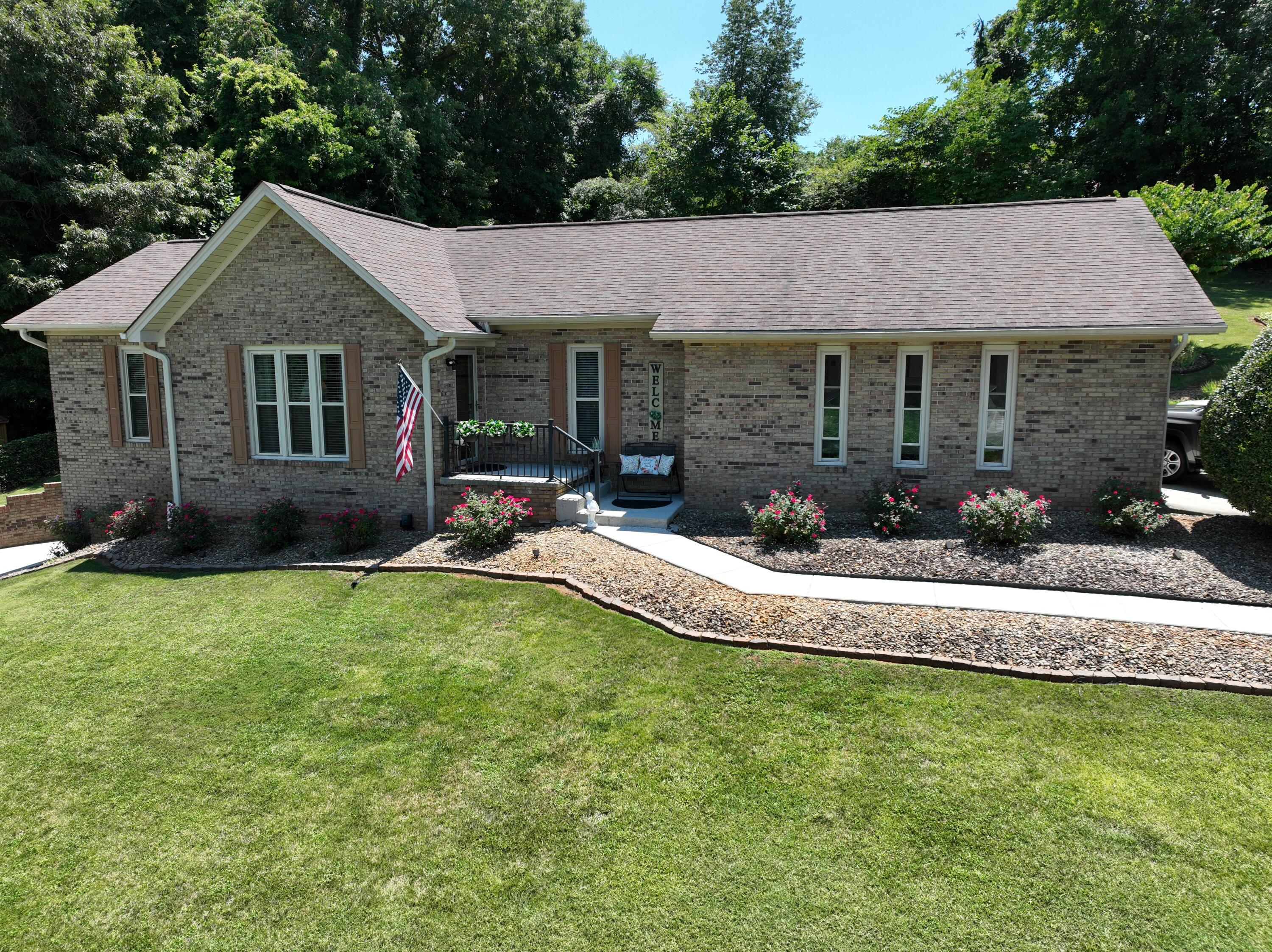 Image 2: Hazzard 967 Mountain Laurel Rd frnt ext