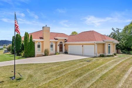 1222 LEGACY BAY DR