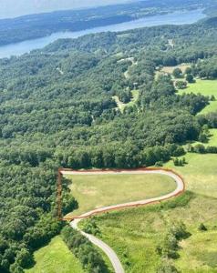 LOT 18 Woodland Creek