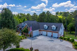1887 Lakebrook Cr