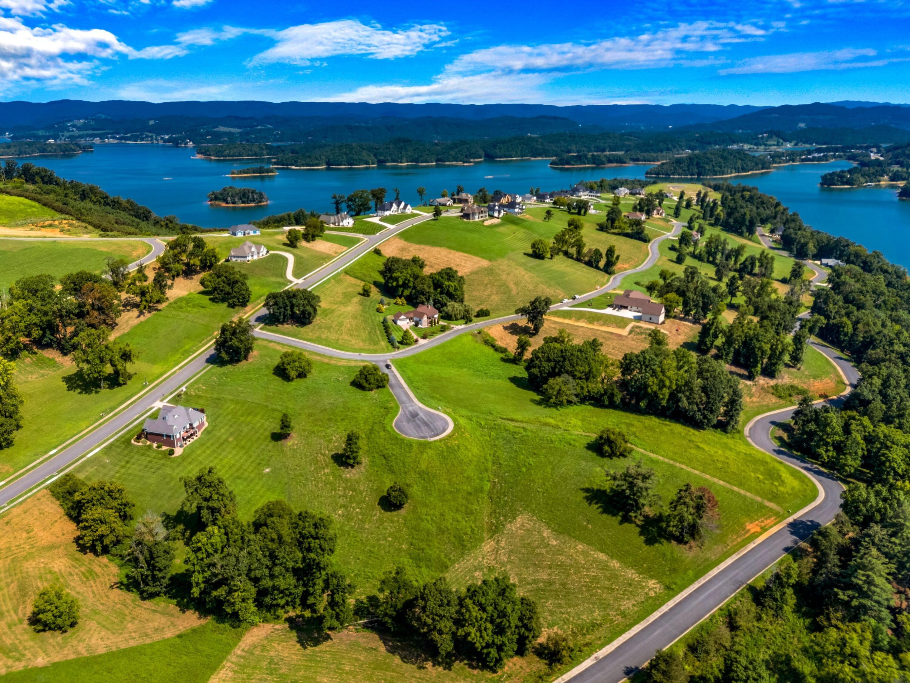 Image 2: 005-2510ChannelCove-Morristown-TN-37814-