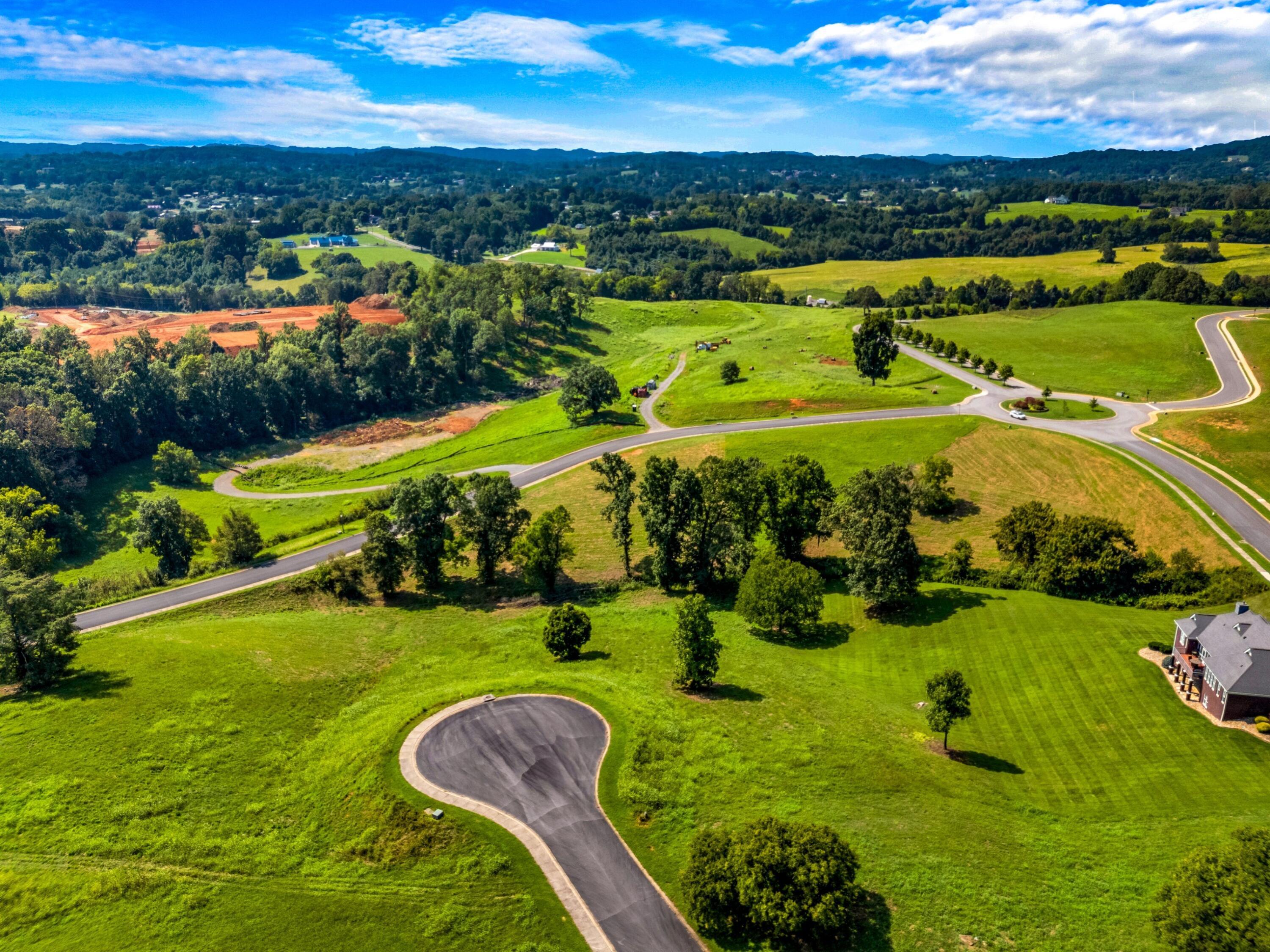 Image 4: 003-2510ChannelCove-Morristown-TN-37814-