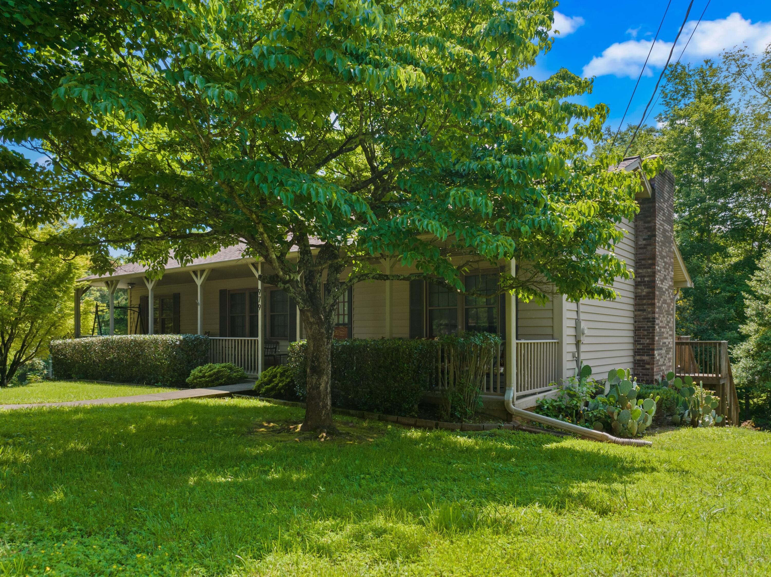 Image 3: 003-979CedarTraceLane-Morristown-TN-3781