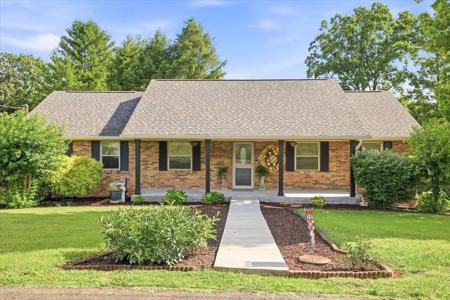 3379 Lake Drive