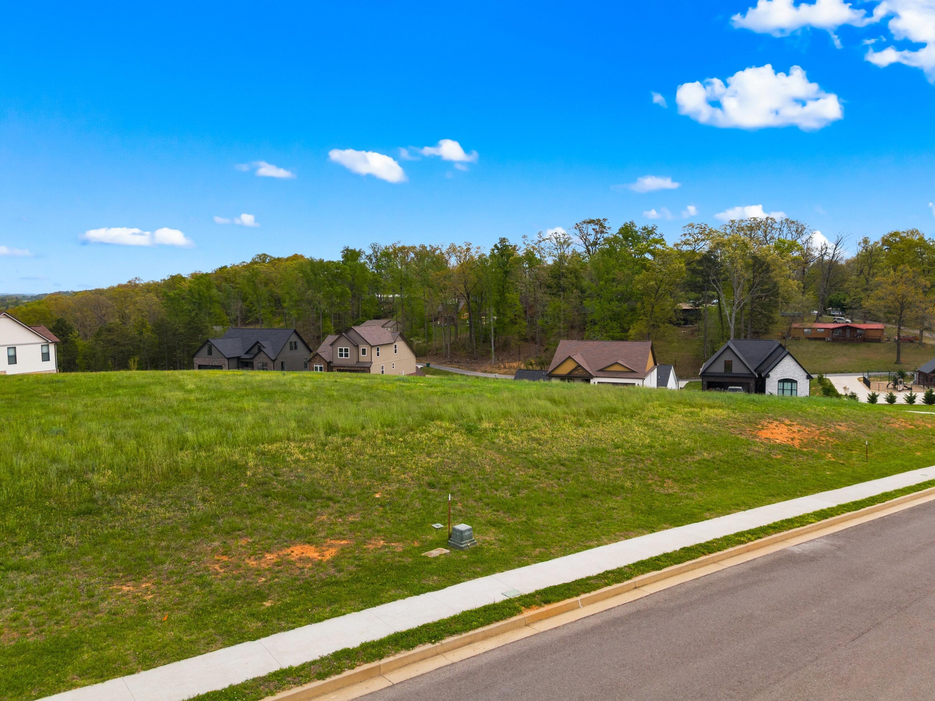 Image 2: 002-3020BridgewaterBoulevard-Morristown-