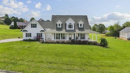 1896 Lakebrook Circle