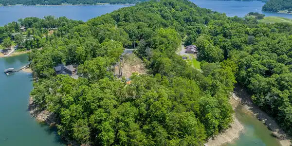 Image 3: DJI_0013-HDR (1)