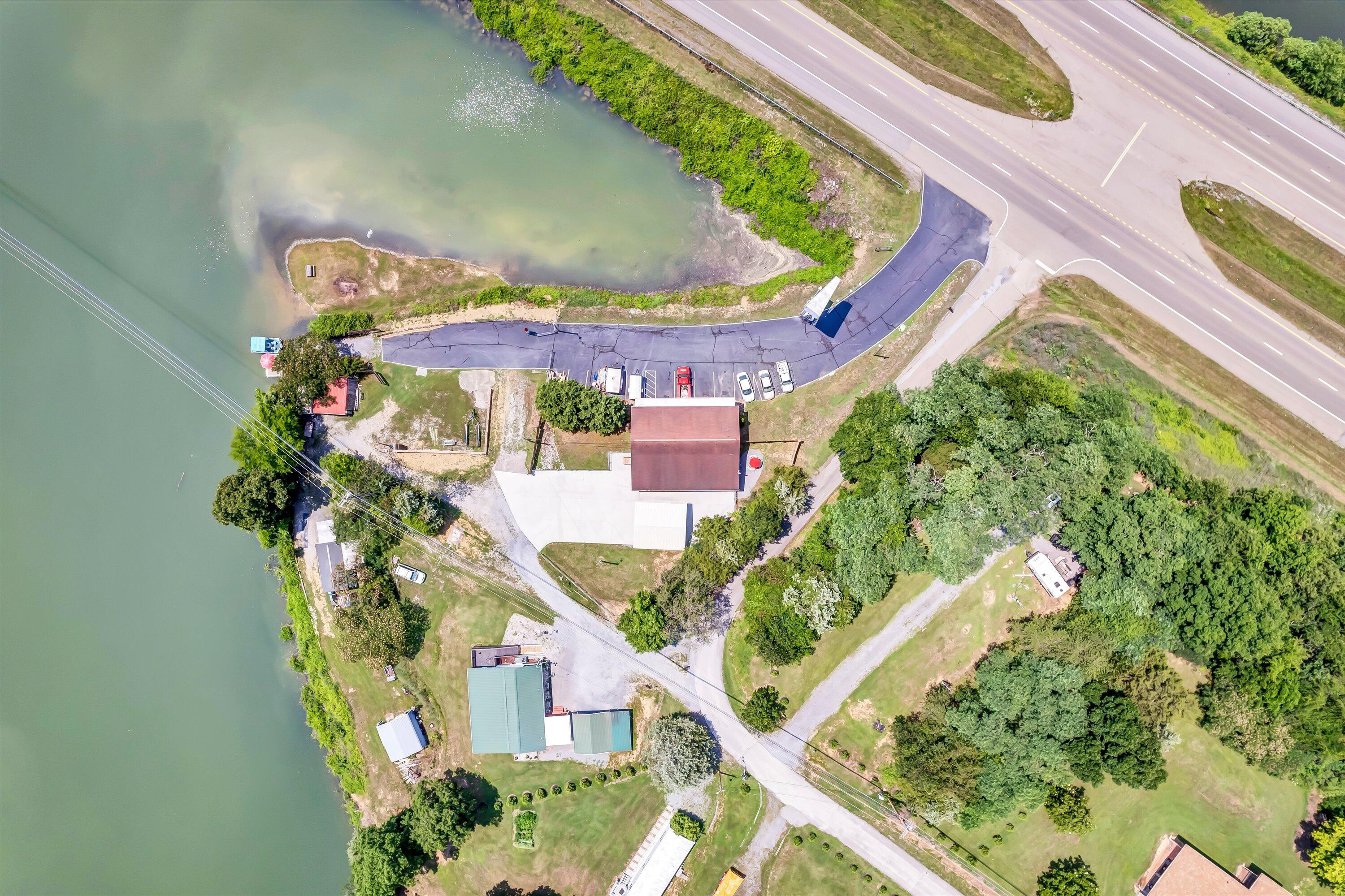 Image 3: 47-134 Circle Dr-46