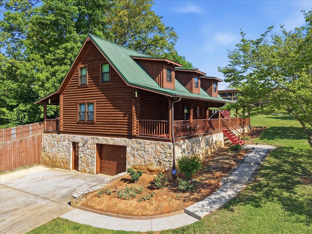 Image 2: 14-162_Cannon_Rd_008