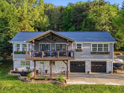 2526 Scenic Lake Circle