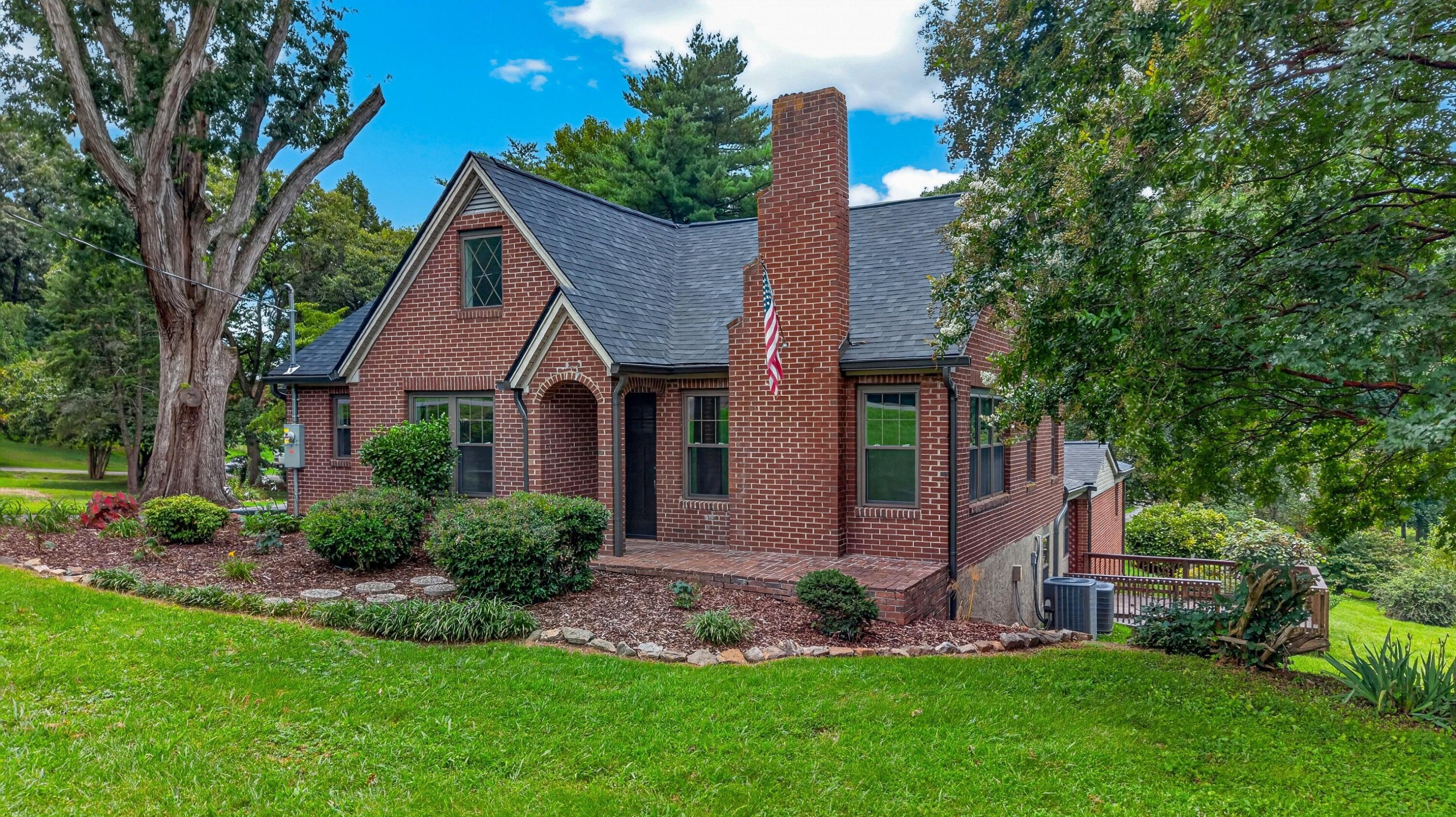 Image 2: 051-3741BrightsPike-Morristown-TN-37814-