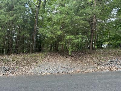 607 Lakeview Drive