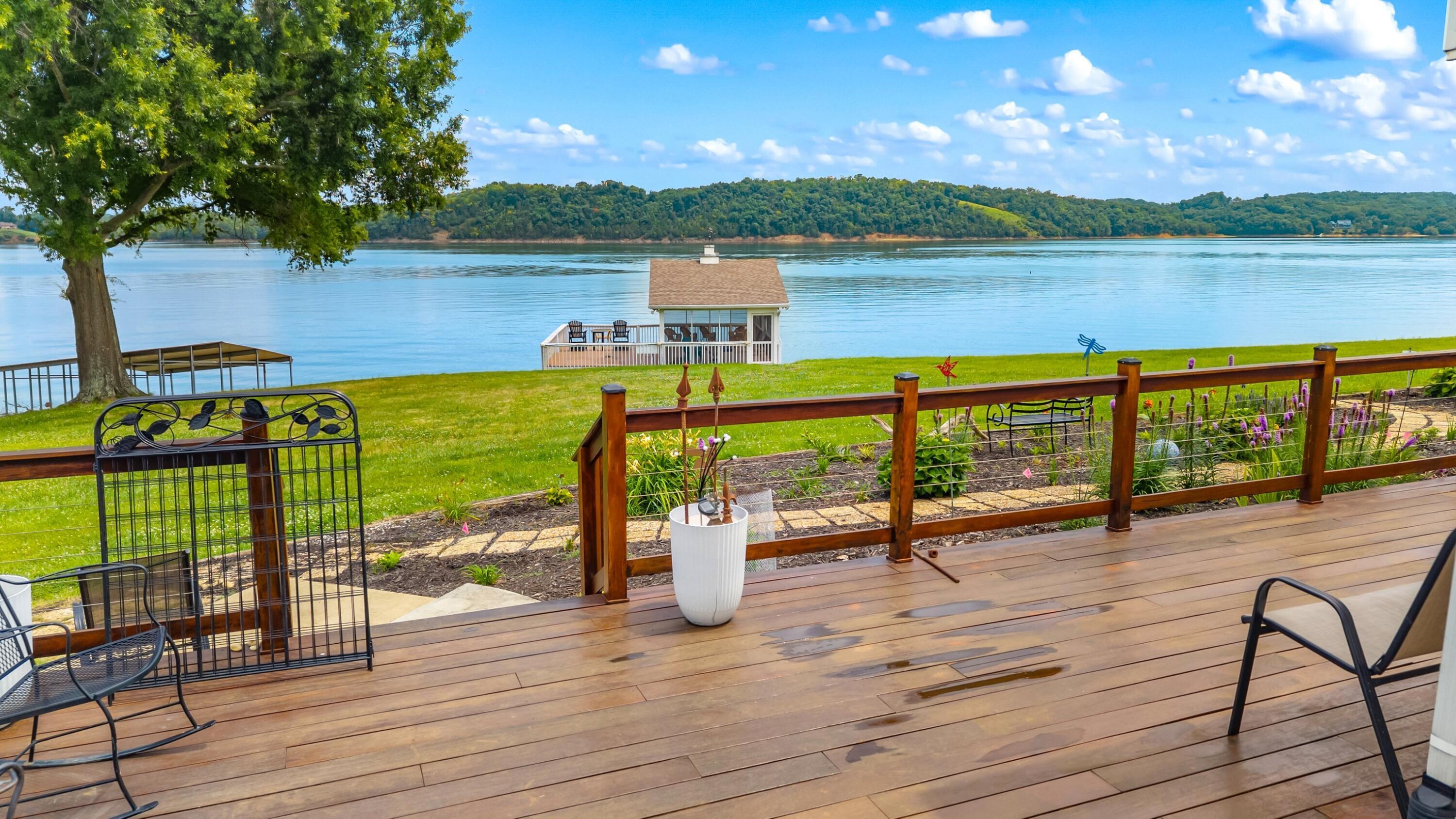 Image 3: 083-829TuckerPlaceWay-Dandridge-TN-37725