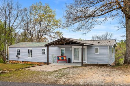 1345 Paradise Lane