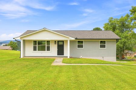 873 Lakewood Drive