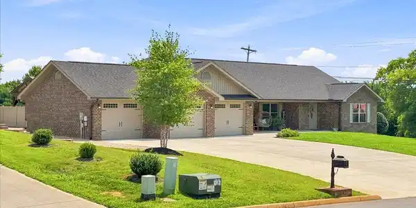106 Crosslake Lane