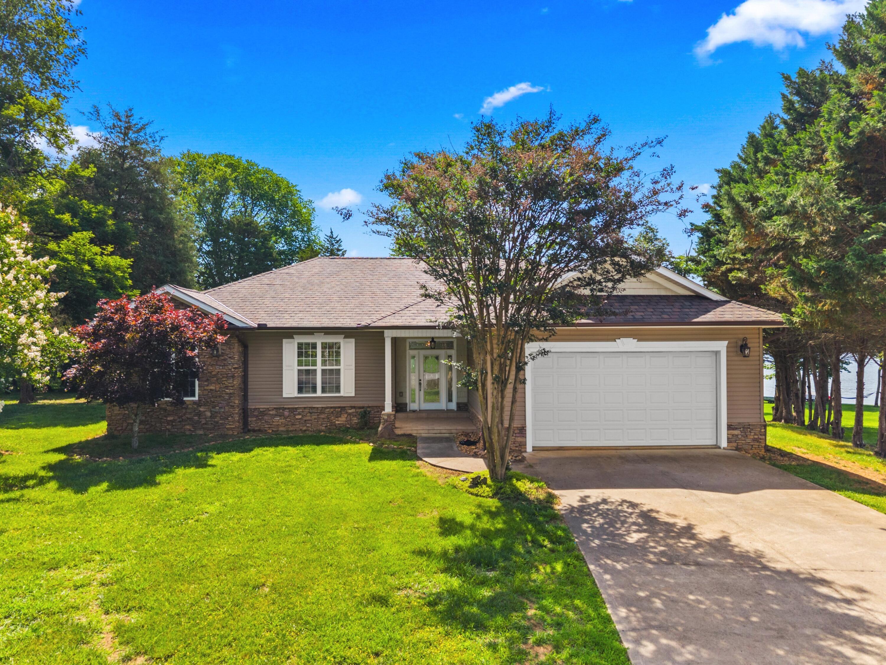 Image 2: 001-472ChelaqueWay-Mooresburg-TN-37811-S