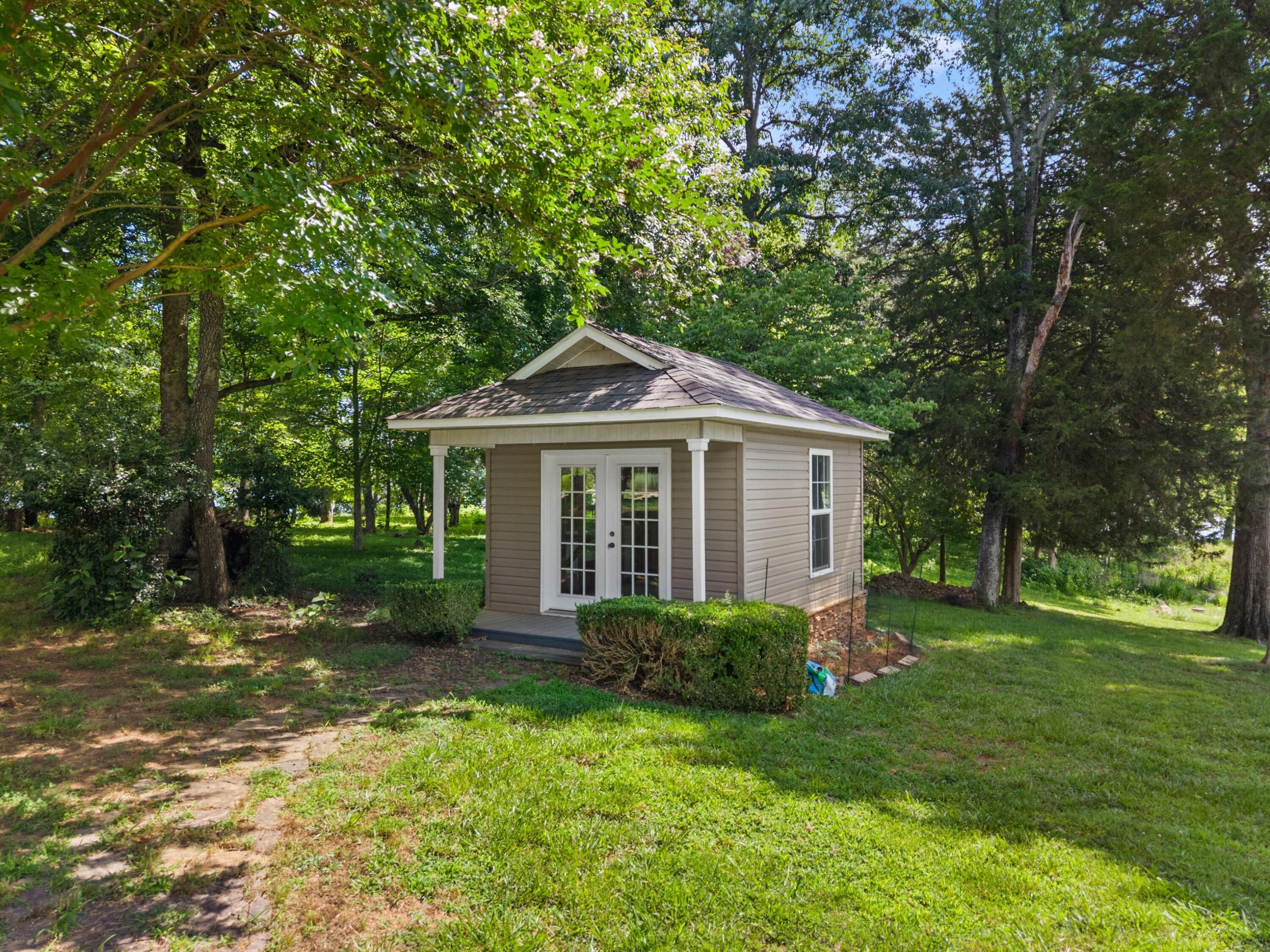 Image 4: 004-472ChelaqueWay-Mooresburg-TN-37811-S