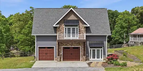 932 Hidden Harbor Lane